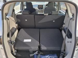 Renault Triber 1.0 Evolution - Image 13
