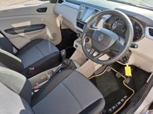 Renault Triber 1.0 Evolution - Image 8
