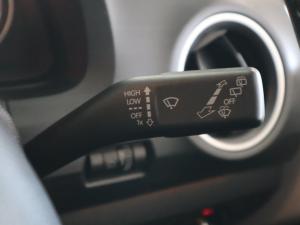 Volkswagen up! cross up! 5-door 1.0 - Image 29