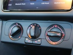Volkswagen Polo Vivo hatch 1.4 Life - Image 18