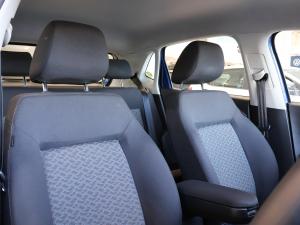 Volkswagen Polo Vivo hatch 1.4 Life - Image 20