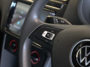 Volkswagen Polo Vivo hatch 1.4 Life - Image 18