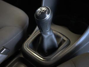 Volkswagen Polo Vivo hatch 1.4 Life - Image 21