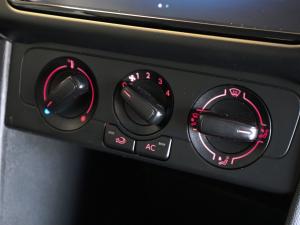Volkswagen Polo Vivo hatch 1.4 Life - Image 22