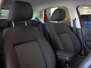 Volkswagen Polo Vivo hatch 1.4 Life - Image 25