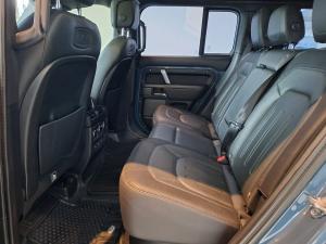 Land Rover Defender 110 D240 X-Dynamic SE - Image 28