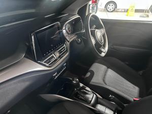 Suzuki Baleno 1.5 GLX manual - Image 6