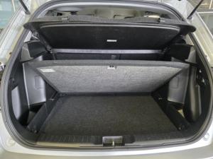 Suzuki Vitara 1.6 GL+ - Image 12