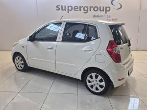 Hyundai i10 1.1 Motion - Image 4