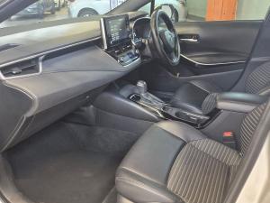Toyota Corolla 1.8 XS - Image 15