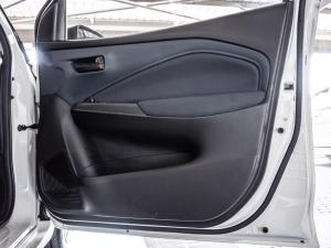 Suzuki Baleno 1.5 GL manual - Image 17