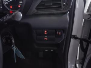Suzuki Baleno 1.5 GL manual - Image 7
