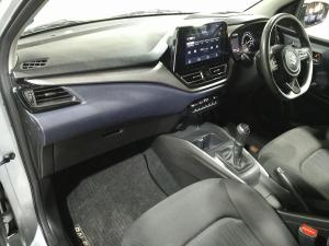 Suzuki Baleno 1.5 GLX manual - Image 11