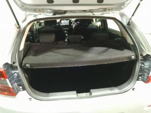 Suzuki Baleno 1.5 GLX manual - Image 17