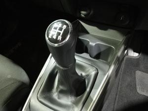 Suzuki Baleno 1.5 GLX manual - Image 25