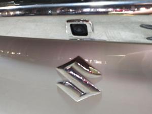 Suzuki Baleno 1.5 GLX manual - Image 6