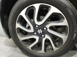 Suzuki Baleno 1.5 GLX manual - Image 8