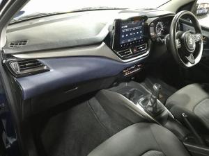 Suzuki Baleno 1.5 GLX manual - Image 11