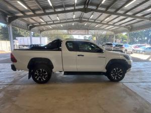 Toyota Hilux 2.8GD-6 Xtra cab 4x4 Legend 55 - Image 3