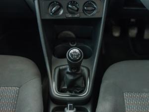 Volkswagen Polo Vivo hatch 1.4 Trendline - Image 8