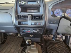 Nissan NP300 Hardbody 2 - Image 10