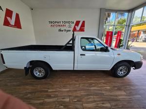 Nissan NP300 Hardbody 2 - Image 3
