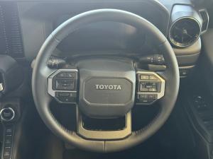 Toyota Land Cruiser Prado 2.8GD VX-R - Image 8