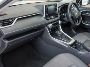 Toyota RAV4 2.0 GX auto - Image 7