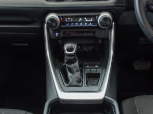 Toyota RAV4 2.0 GX auto - Image 9
