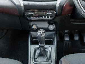 Toyota Starlet Cross 1.5 XS manual - Image 9