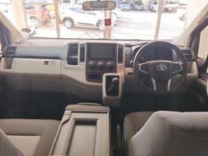 Toyota Quantum 2.8 LWB panel van manual - Image 6
