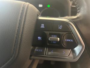 Toyota Land Cruiser 300 3.3D GR-Sport - Image 10
