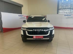 Toyota Land Cruiser 300 3.3D GR-Sport - Image 4
