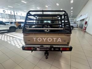 Toyota Land Cruiser 79 4.5D-4D V8 double cab LX - Image 5
