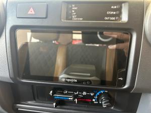 Toyota Land Cruiser 79 4.5D-4D V8 double cab LX - Image 9