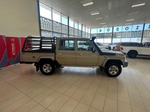 Toyota Land Cruiser 79 4.5D-4D V8 double cab LX - Image 3