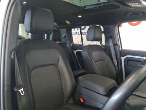 Land Rover Defender 110 D300 X-Dynamic SE - Image 16