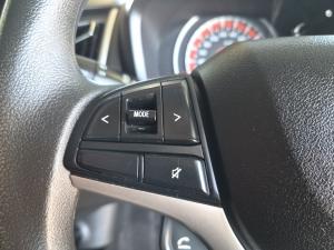 Toyota Vitz 1.0 XR manual - Image 9
