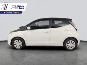 Toyota Aygo 1.0X-PLAY - Image 2