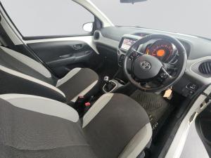 Toyota Aygo 1.0X-PLAY - Image 7