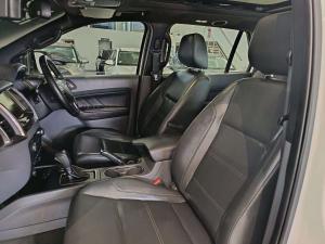 Ford Everest 3.2 Tdci LTD 4X4 automatic - Image 11