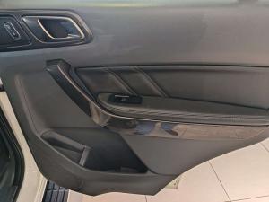 Ford Everest 3.2 Tdci LTD 4X4 automatic - Image 20