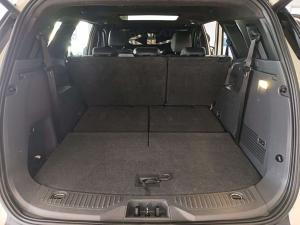 Ford Everest 3.2 Tdci LTD 4X4 automatic - Image 5