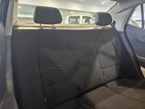 Hyundai Grand i10 1.2 Executive sedan manual - Image 10