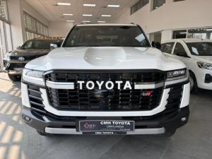 Toyota Land Cruiser 300 3.5T HEV ZX - Image 2