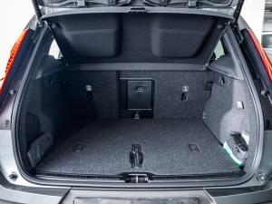 Volvo XC40 B3 Plus Dark - Image 14