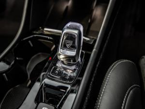 Volvo XC40 B3 Plus Dark - Image 15