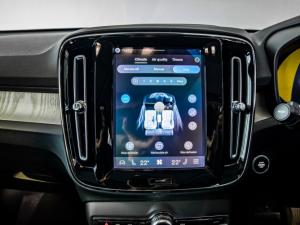 Volvo XC40 B3 Plus Dark - Image 18