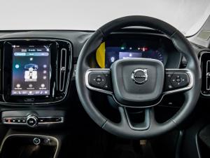 Volvo XC40 B3 Plus Dark - Image 20