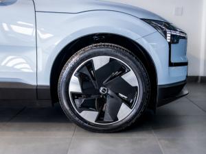 Volvo EX30 Plus Twin Motor Performance - Image 10